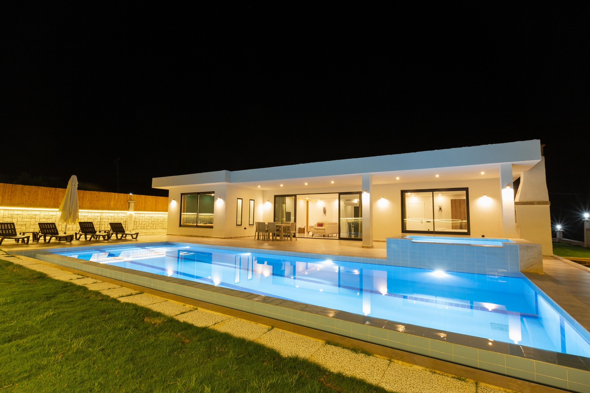 Özel havuzlu villa